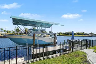 4256 Beach View Ct, Port Charlotte, FL 33948 - Photo 3