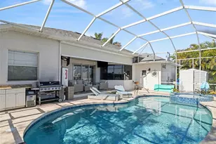 4256 Beach View Ct, Port Charlotte, FL 33948 - Photo 5