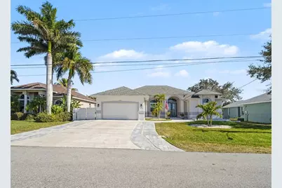 4256 Beach View Court, Port Charlotte, FL 33948 - Photo 15