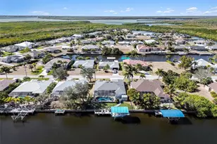 4256 Beach View Ct, Port Charlotte, FL 33948 - Photo 33