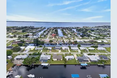 530 Lindley Terrace, Port Charlotte, FL 33952 - Photo 3