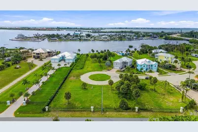 6790 Portside Lane, Englewood, FL 34223 - Photo 13