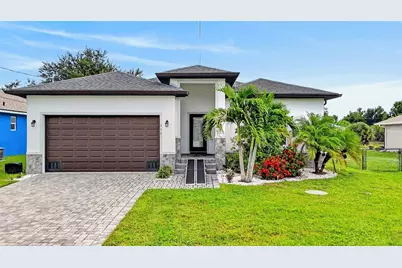 117 Thelma Drive, Rotonda West, FL 33947 - Photo 1