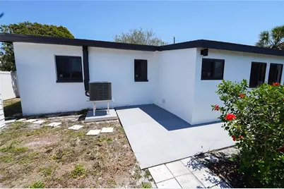 5812 Liverpool Drive, Tampa, FL 33615 - Photo 11