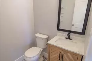 5812 Liverpool Dr, Tampa, FL 33615 - Photo 39