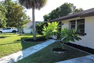1555 Beacon Dr, Port Charlotte, FL 33952 - Photo 3