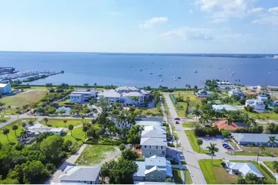 461 W Marion Avenue, Punta Gorda, FL 33950 - Photo 13