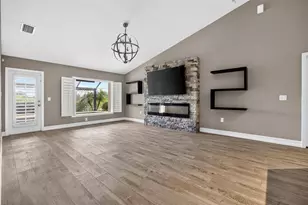 13443 SW Pembroke Cir N, Lake Suzy, FL 34269 - Photo 15