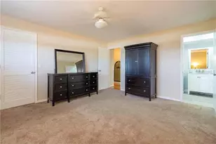 421 Palm Ave N, Saint Petersburg, FL 33703 - Photo 17
