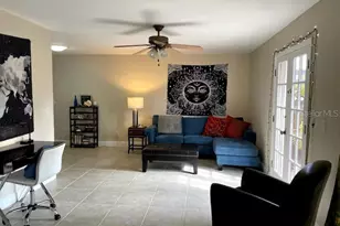 421 Palm Ave N, Saint Petersburg, FL 33703 - Photo 7