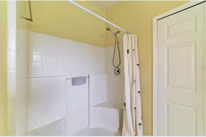 2458 Rio De Janeiro Avenue, Punta Gorda, FL 33983 - Photo 31