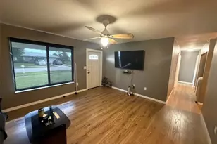8620 Alam Ave, North Port, FL 34287 - Photo 5
