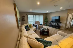 130 Annapolis Ln, Rotonda West, FL 33947 - Photo 9