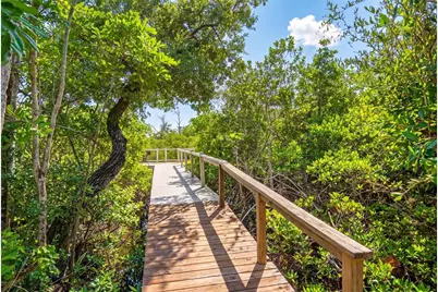 150 N Oxford Drive, Englewood, FL 34223 - Photo 91