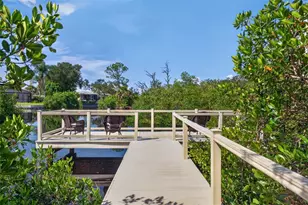 150 N Oxford Dr, Englewood, FL 34223 - Photo 93