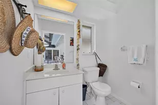 150 N Oxford Dr, Englewood, FL 34223 - Photo 75