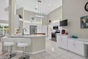 150 N Oxford Dr, Englewood, FL 34223 - Photo 23