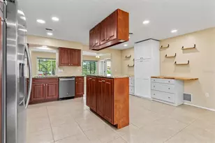 162 Annapolis Ln, Rotonda West, FL 33947 - Photo 9