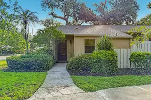 1236 Tallywood Dr, Sarasota, FL 34237 - Photo 1