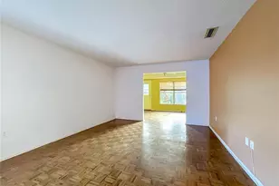 1236 Tallywood Dr, Sarasota, FL 34237 - Photo 9
