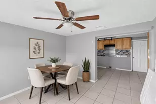 1300 Maybury Dr, Holiday, FL 34691 - Photo 5