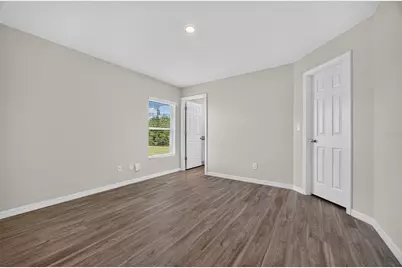 10386 and 10388 Pendleton Avenue, Englewood, FL 34224 - Photo 9