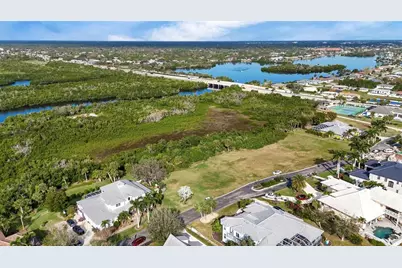 4061 Lea Marie Island Drive, Port Charlotte, FL 33952 - Photo 9