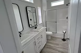 64 Fifth St, Bradenton, FL 34210 - Photo 11