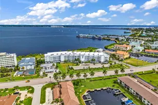 1425 Park Beach Cir, Punta Gorda, FL 33950 - Photo 59