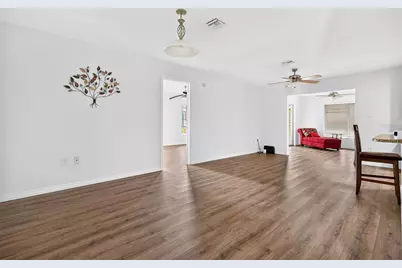 18393 Hottelet Circle, Port Charlotte, FL 33948 - Photo 5