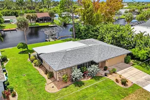 18393 Hottelet Cir, Port Charlotte, FL 33948 - Photo 3