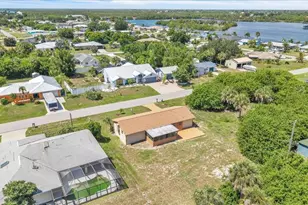 528 Magnolia Ave NW, Port Charlotte, FL 33952 - Photo 39