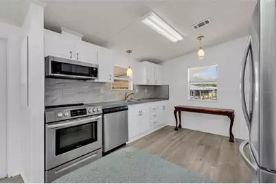 1000 Kings Highway #18, Port Charlotte, FL 33980 - Photo 13