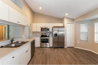 8375 Greystone Drive, Lakeland, FL 33810 - Photo 5