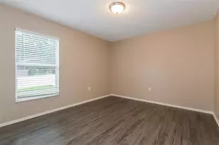 8375 Greystone Dr, Lakeland, FL 33810 - Photo 11