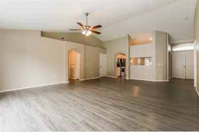 8375 Greystone Drive, Lakeland, FL 33810 - Photo 3