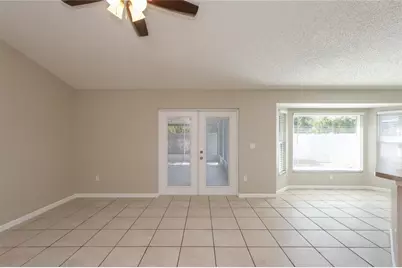 13424 Silvercreek Drive, Riverview, FL 33579 - Photo 9