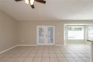 13424 Silvercreek Dr, Riverview, FL 33579 - Photo 9