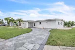 168 Morgan Ln SE, Port Charlotte, FL 33952 - Photo 3