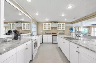 168 Morgan Ln SE, Port Charlotte, FL 33952 - Photo 15