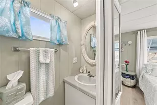 635 Blackburn Blvd, North Port, FL 34287 - Photo 21
