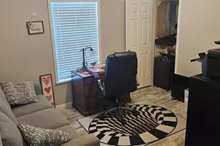5652 Holiday Park Blvd, North Port, FL 34287 - Photo 15