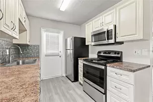 6770 S Biscayne Dr, North Port, FL 34287 - Photo 9