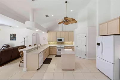 614 Rotonda Circle, Rotonda West, FL 33947 - Photo 15