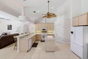614 Rotonda Cir, Rotonda West, FL 33947 - Photo 15
