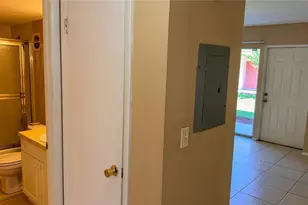 2920 Clark Rd, Sarasota, FL 34231 - Photo 17