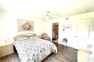 11644 SW Egret Cir, Lake Suzy, FL 34269 - Photo 15