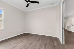 12850 Tulum Loop, Venice, FL 34293 - Photo 11
