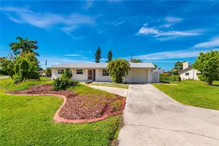 22191 New Rochelle Ave, Port Charlotte, FL 33952 - Photo 3