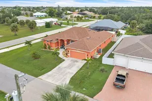 9685 Arnaz Cir, Port Charlotte, FL 33981 - Photo 49